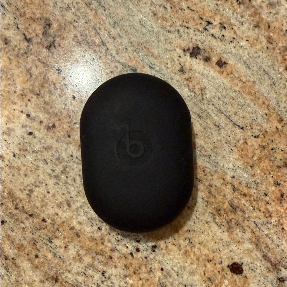 Beats Black Wireless Earbuds Case